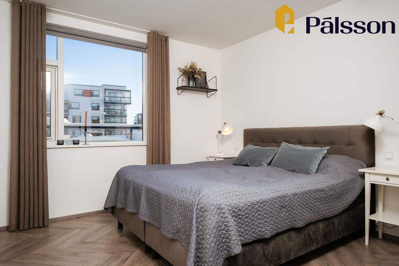 Naustavör 11, 200 Kópavogur