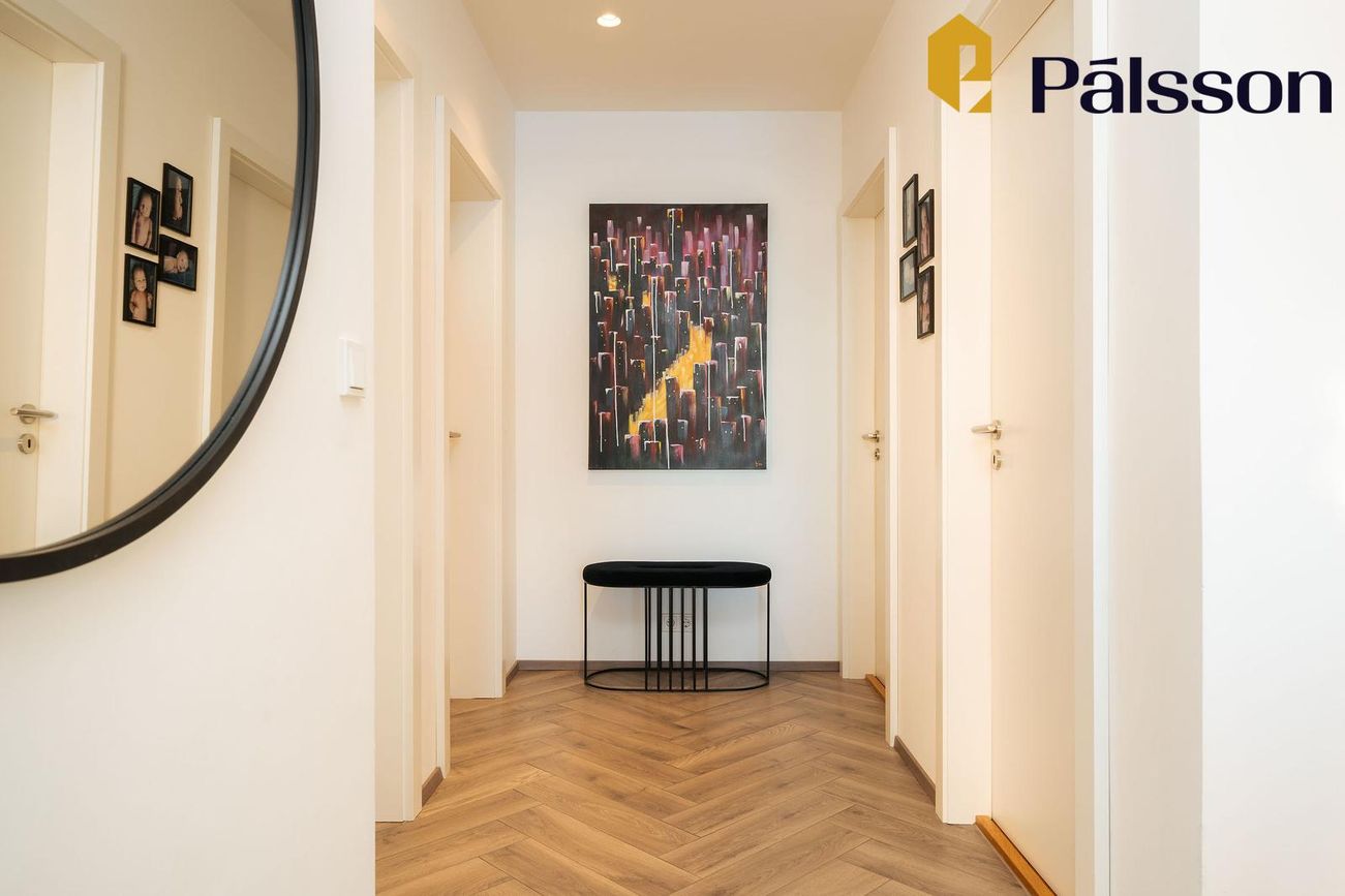 Naustavör 11, 200 Kópavogur