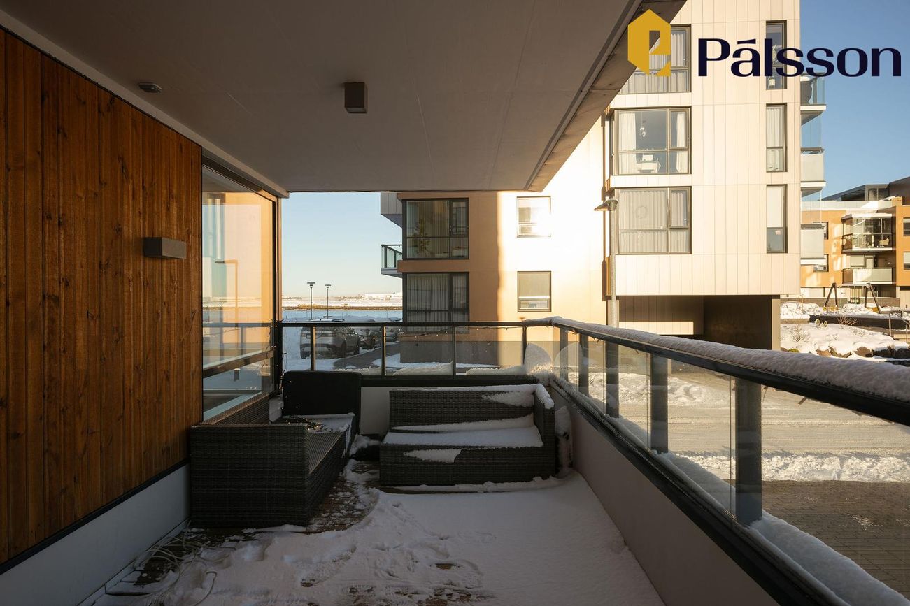 Naustavör 11, 200 Kópavogur