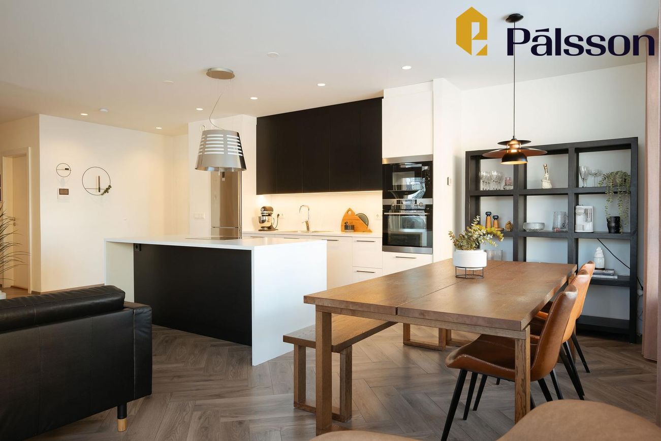 Naustavör 11, 200 Kópavogur