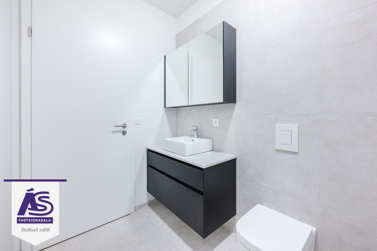 Baughamar 3 - 0501, 221 Hafnarfjörður