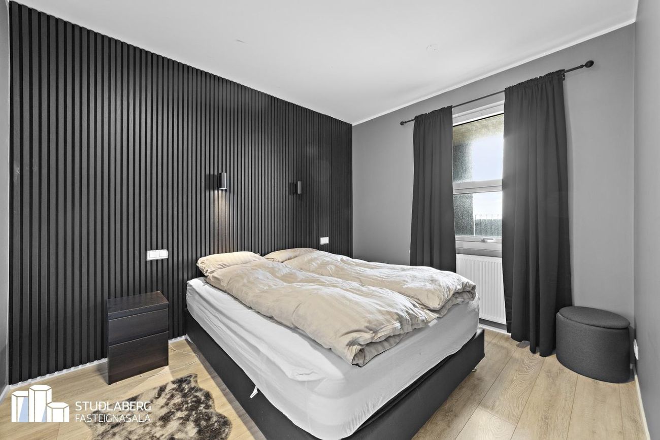 Dalsbraut 4, 260 Reykjanesbær