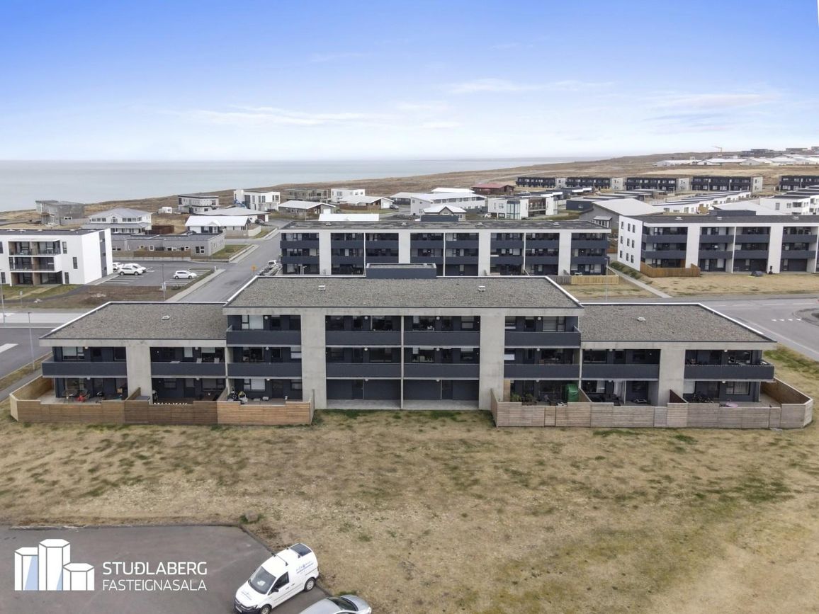 Dalsbraut 4, 260 Reykjanesbær