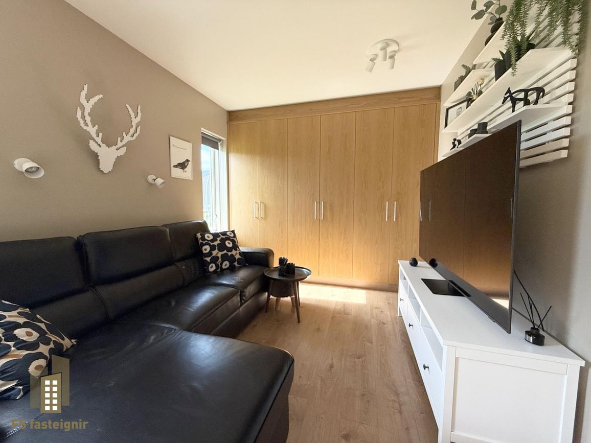 Geirþrúðarhagi 8a, 600 Akureyri