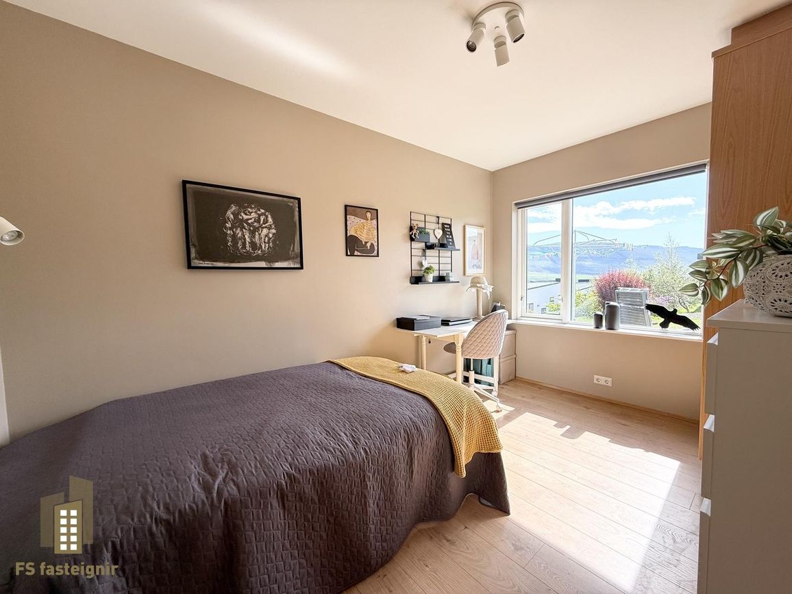 Geirþrúðarhagi 8a, 600 Akureyri