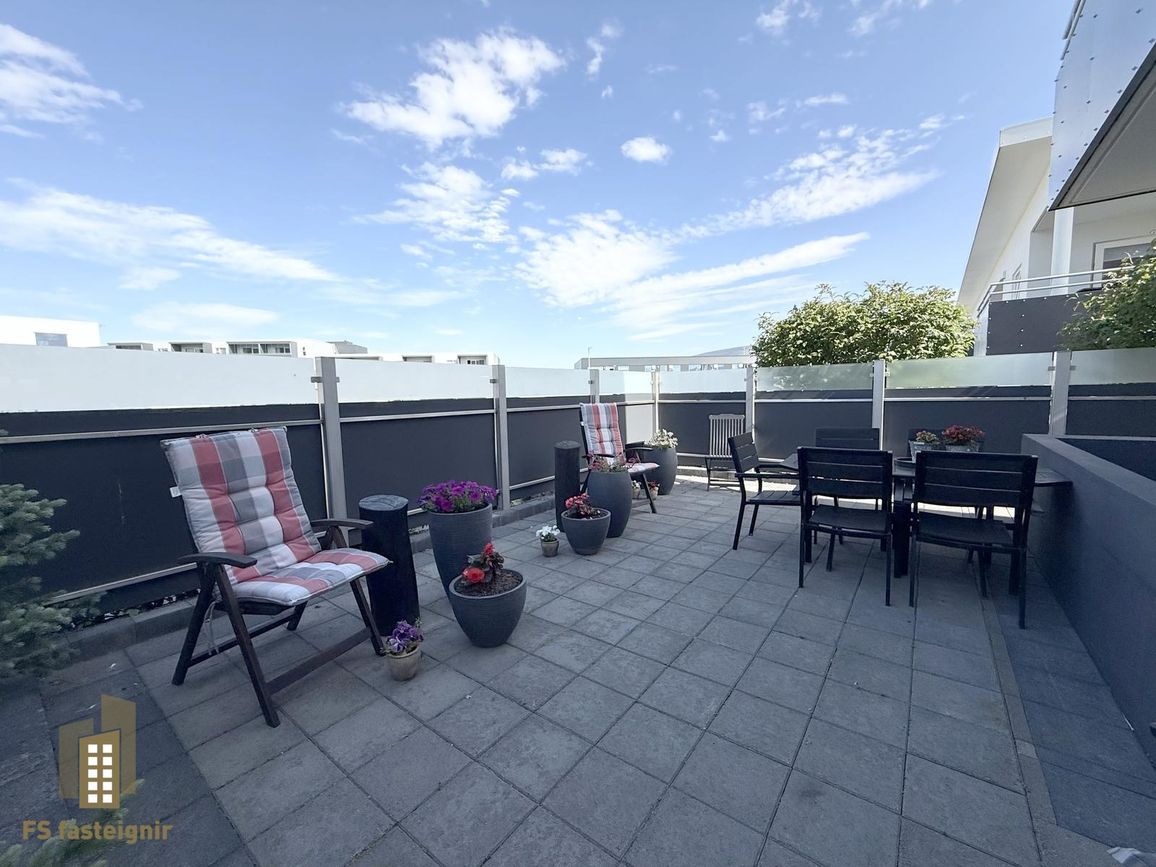 Geirþrúðarhagi 8a, 600 Akureyri