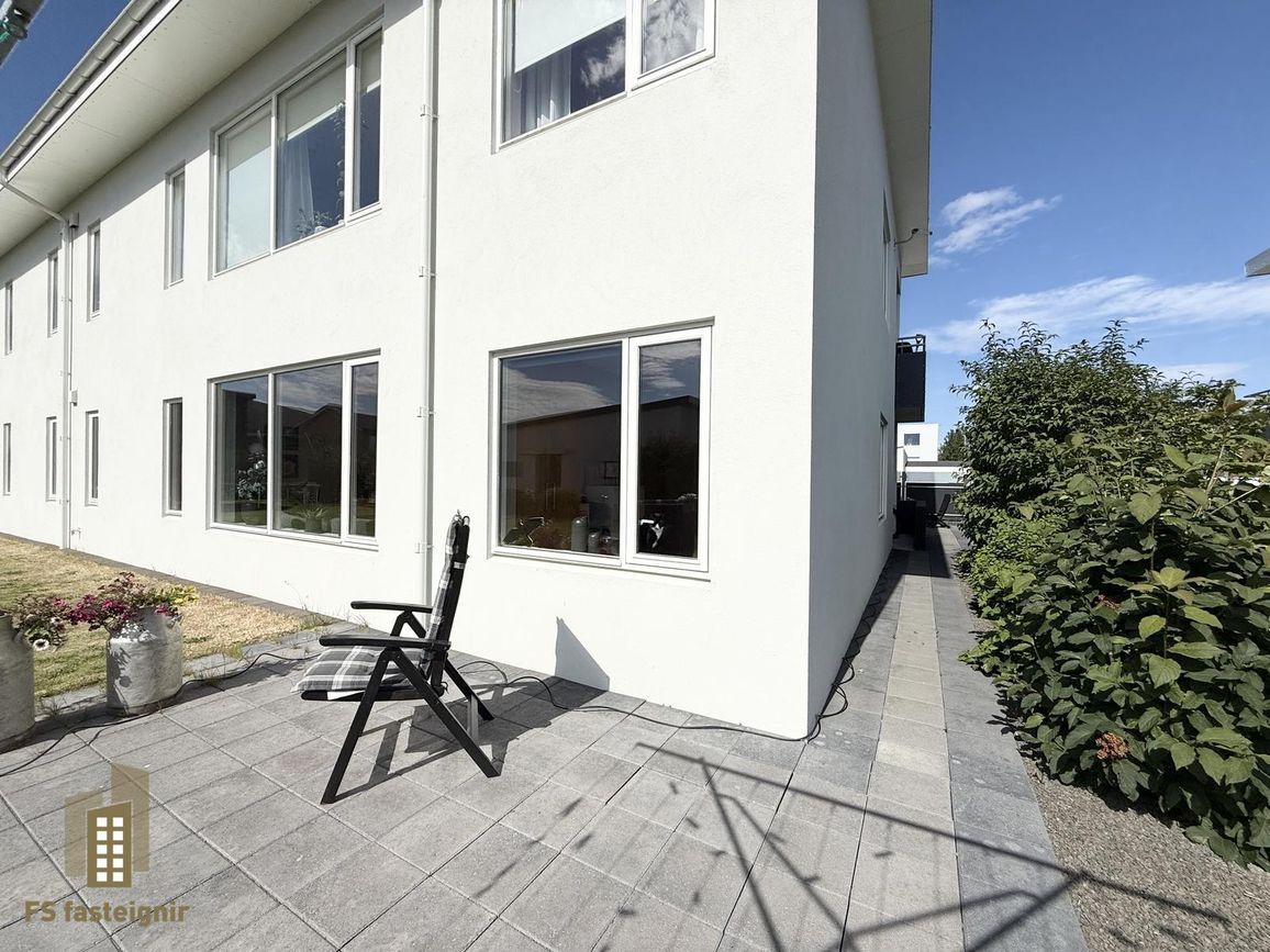 Geirþrúðarhagi 8a, 600 Akureyri
