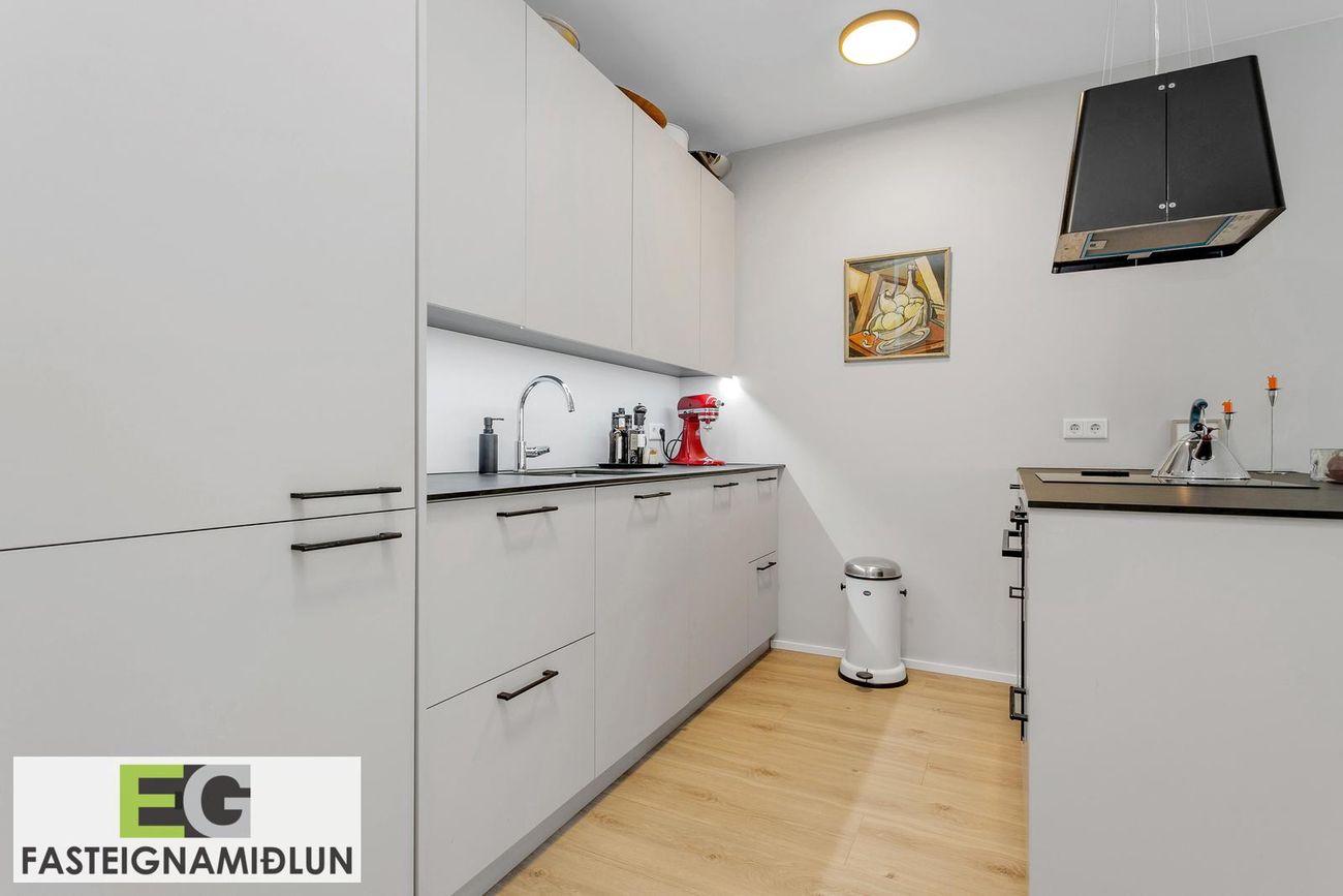 Hallgerðargata 1A, 105 Reykjavík