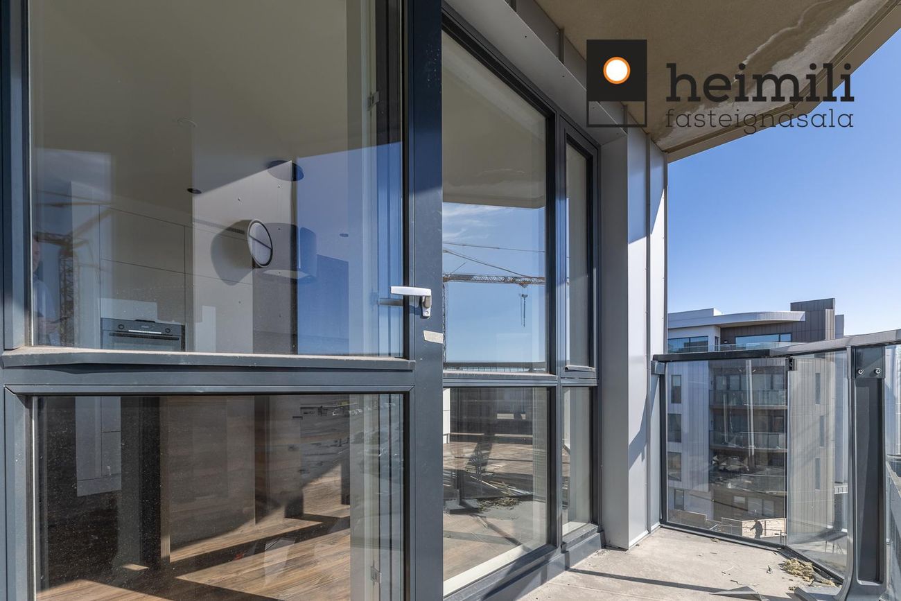 Grensásvegur 1B, 108 Reykjavík