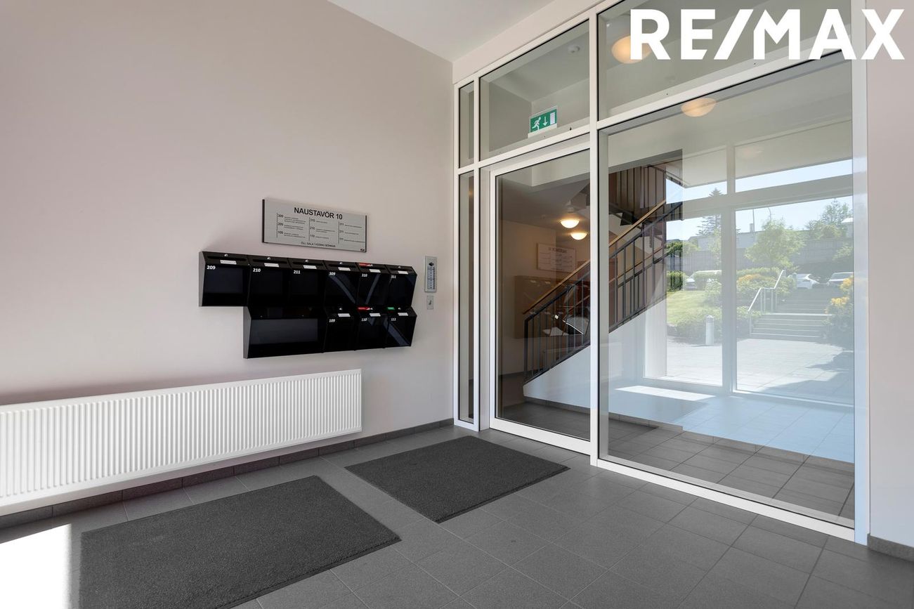 Naustavör 10, 200 Kópavogur