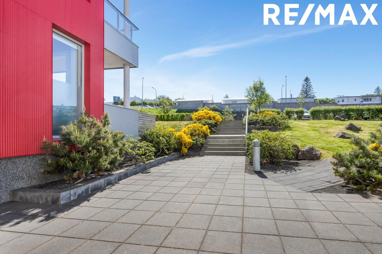 Naustavör 10, 200 Kópavogur