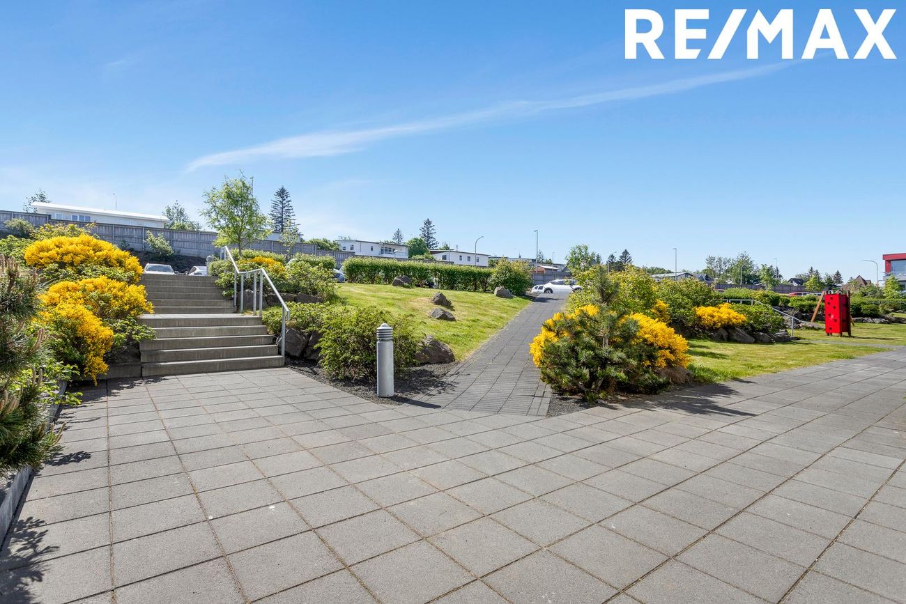 Naustavör 10, 200 Kópavogur