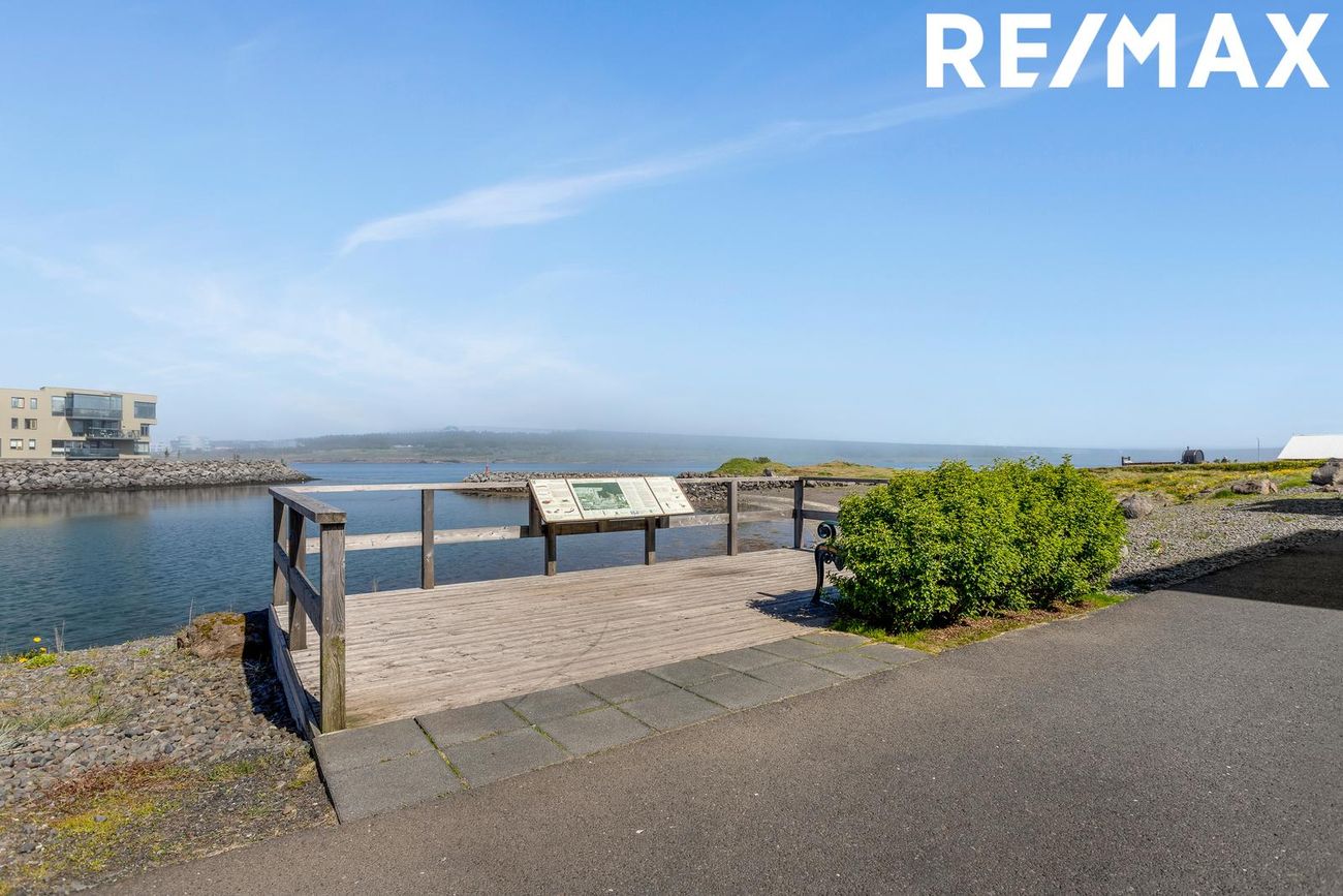 Naustavör 10, 200 Kópavogur