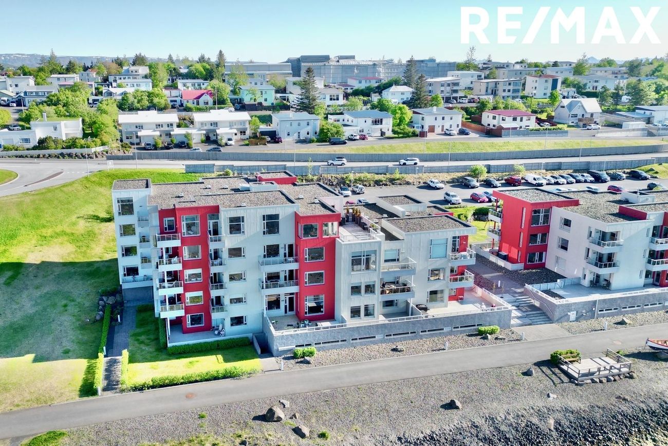 Naustavör 10, 200 Kópavogur