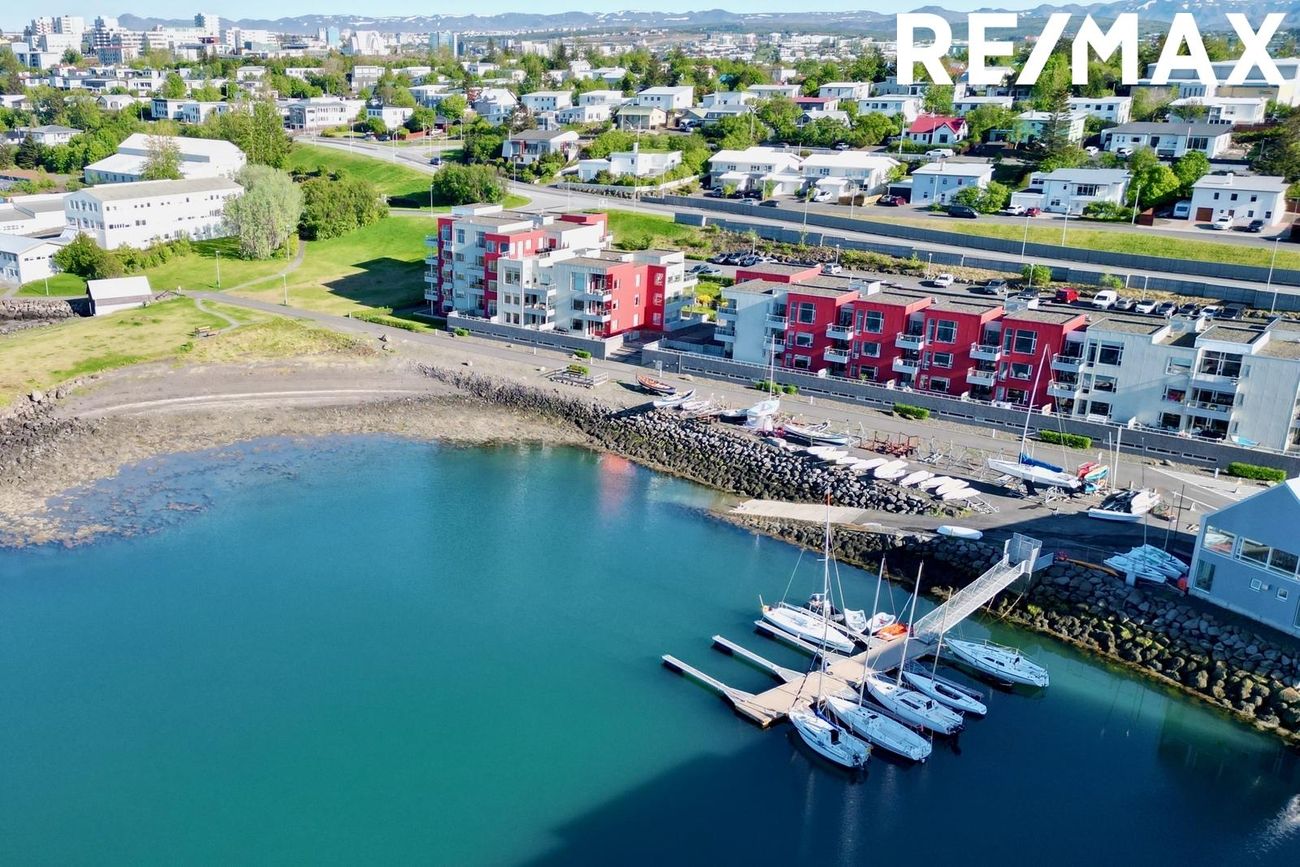 Naustavör 10, 200 Kópavogur