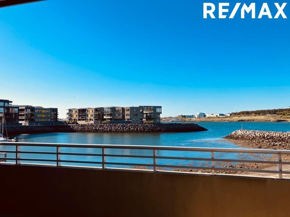 Naustavör 10, 200 Kópavogur