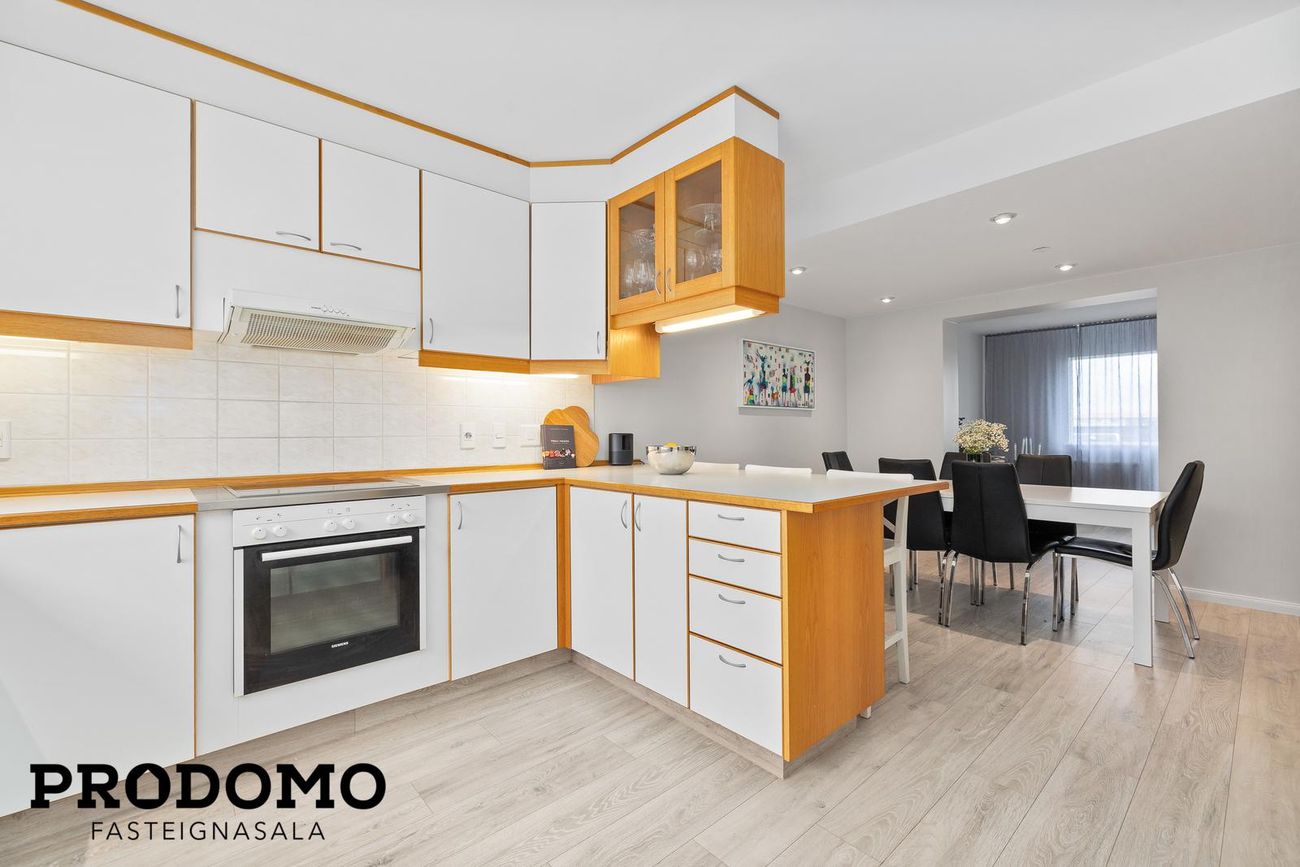 Breiðbraut 672, 262 Reykjanesbær