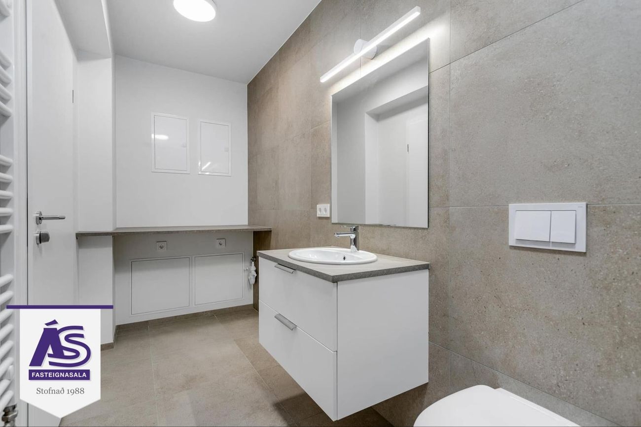 Áshamar 52 - 0304, 221 Hafnarfjörður