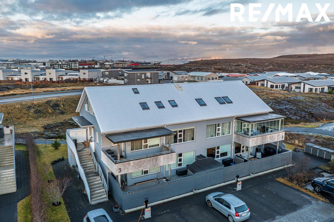 Glitvellir 3 - 0102, 221 Hafnarfjörður