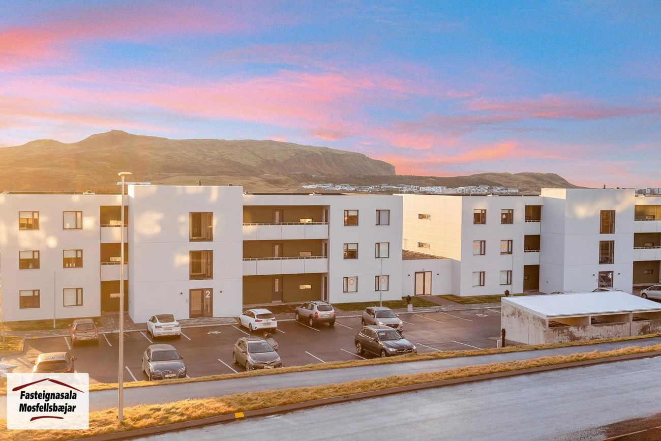 Úugata 8, 270 Mosfellsbær