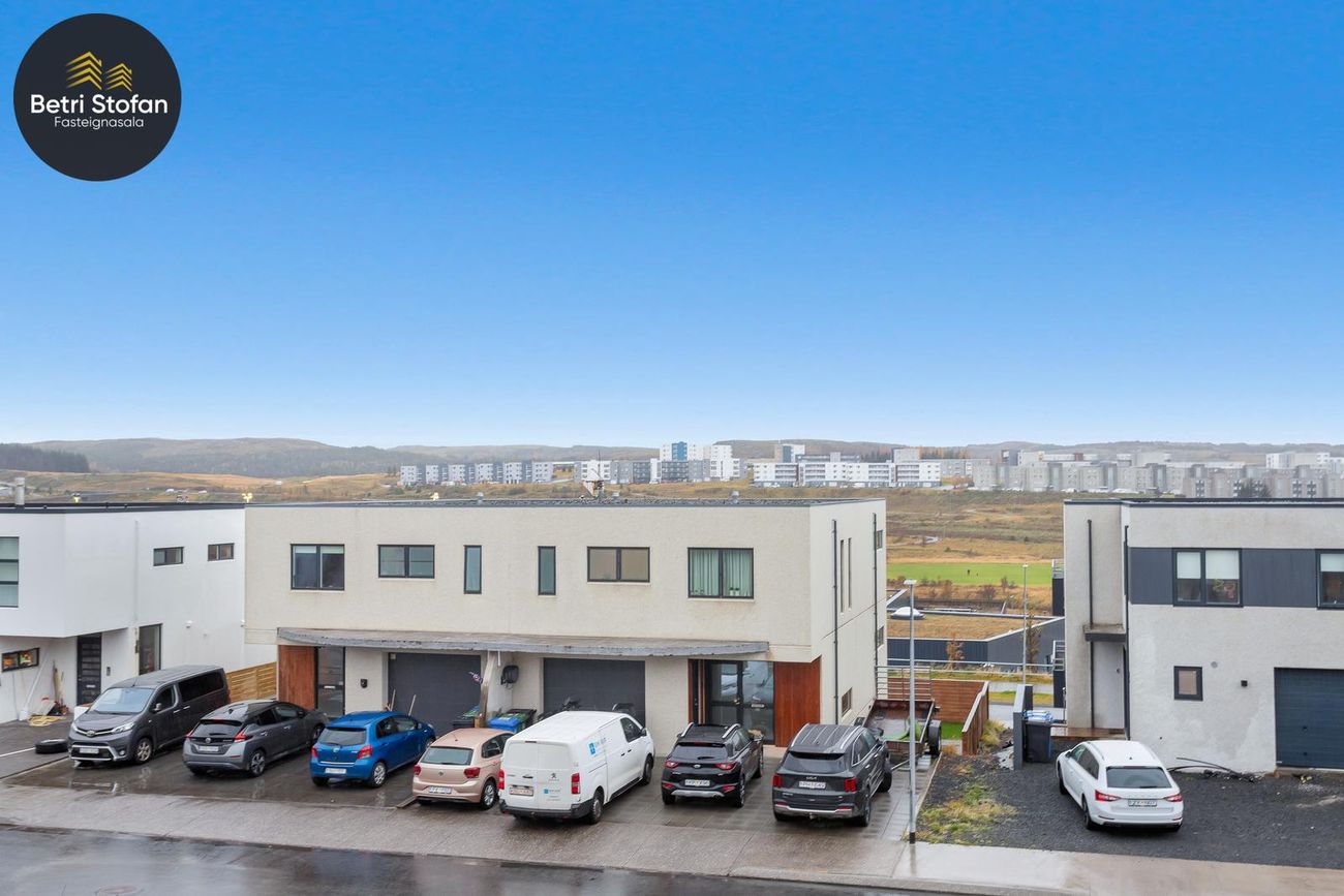 Lofnarbrunnur 1 - 0103, 113 Reykjavík