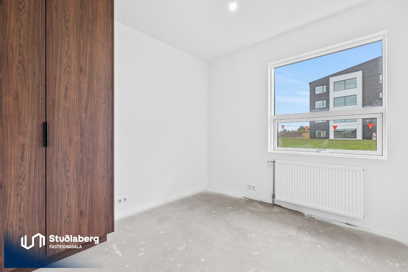 Asparlaut 24, 230 Reykjanesbær