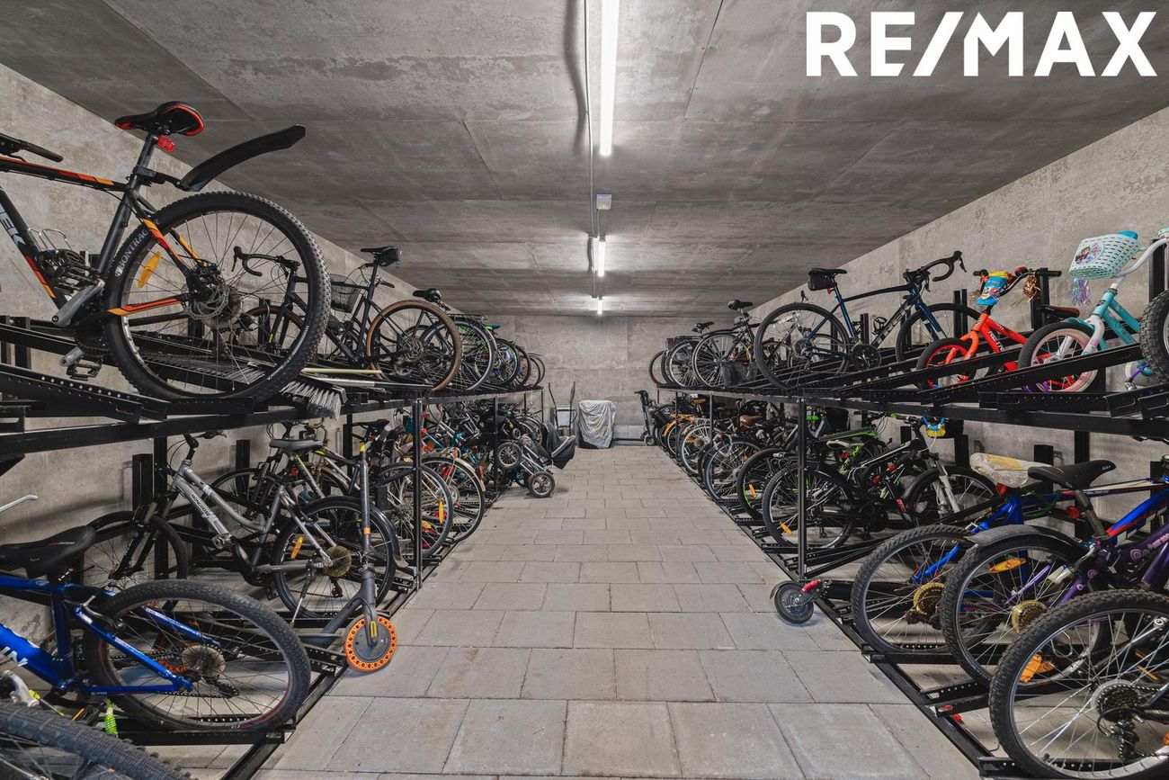 Jöfursbás 11D, 112 Reykjavík