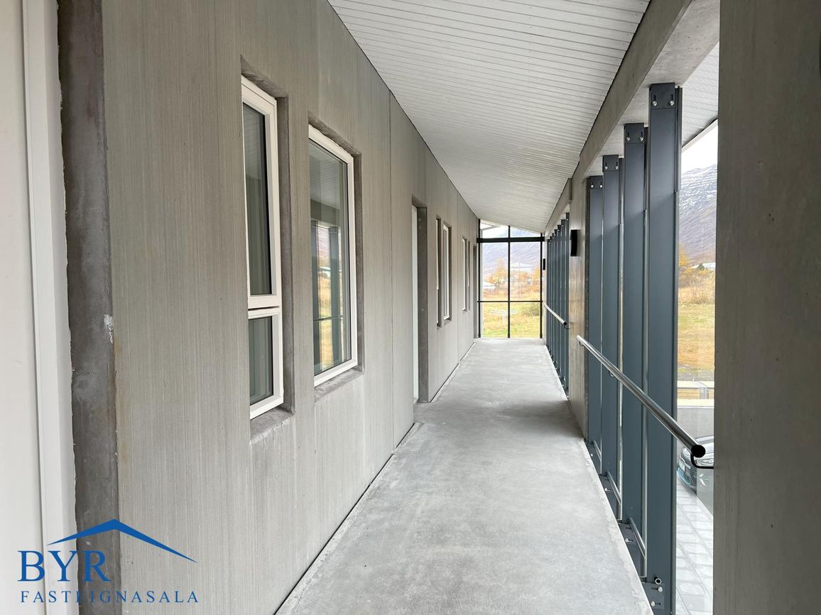 Sólbakki 2F, 740 Fjarða