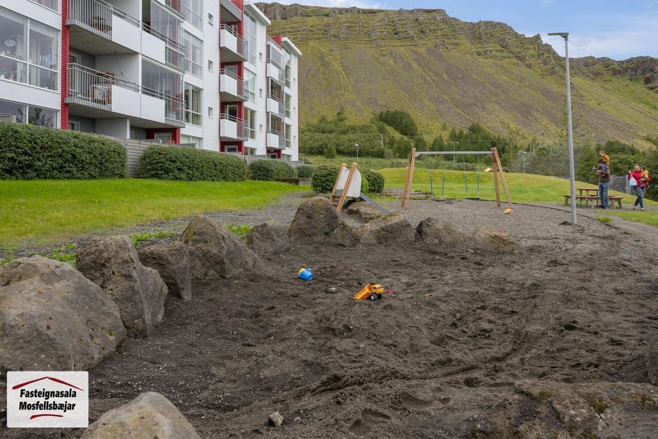 Rauðamýri 1, 270 Mosfellsbær