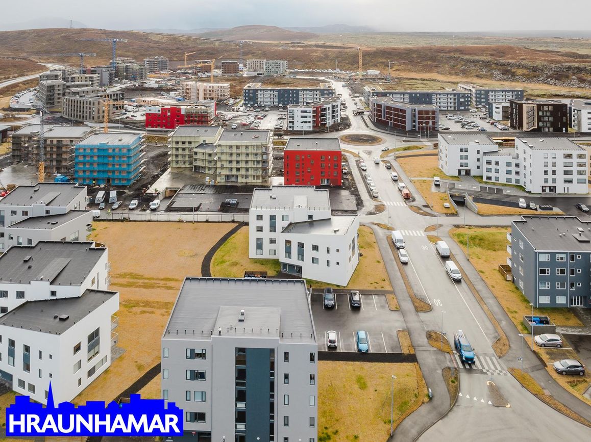 Hádegisskarð 2 - 0402, 221 Hafnarfjörður