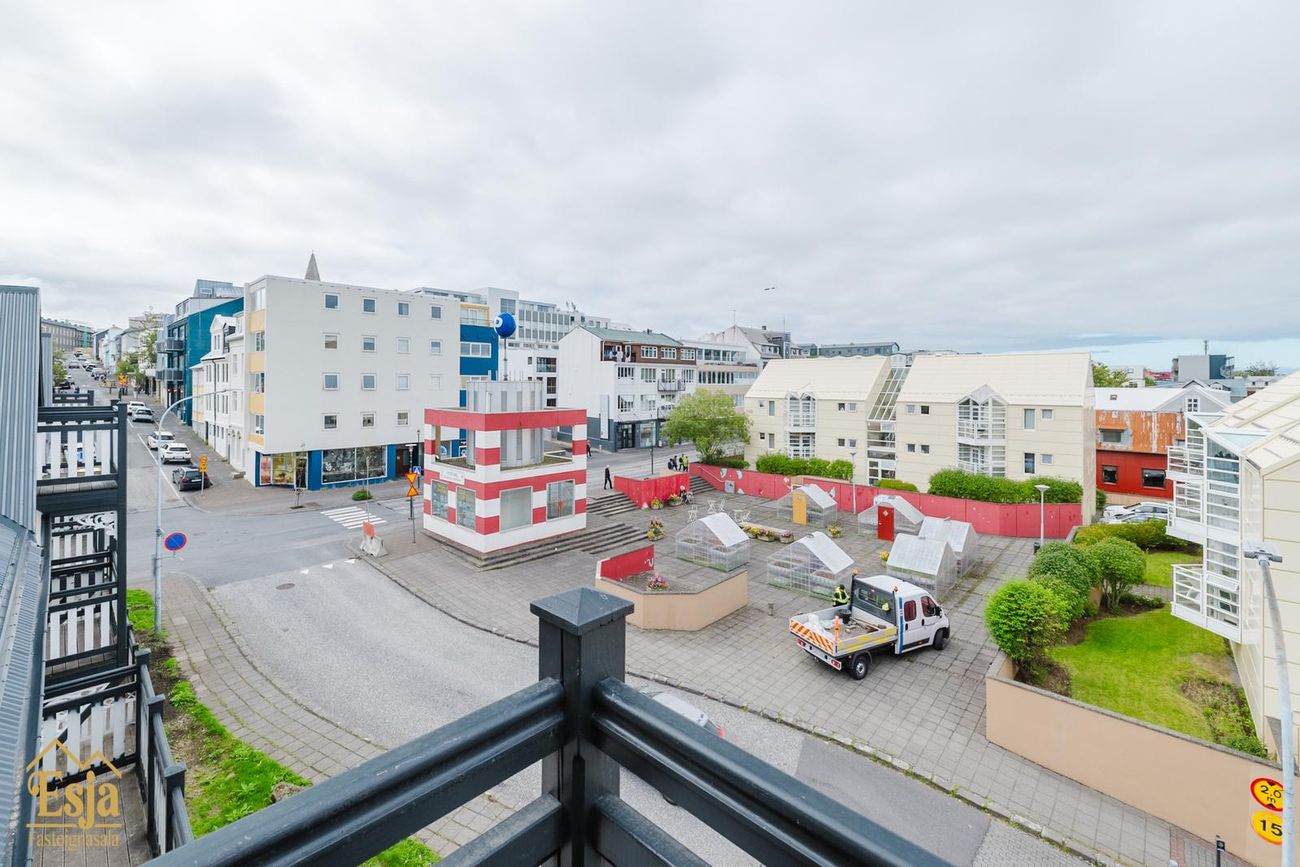 Hverfisgata 83, 101 Reykjavík