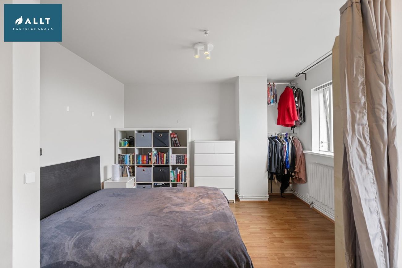 Smáratún 32, 230 Reykjanesbær