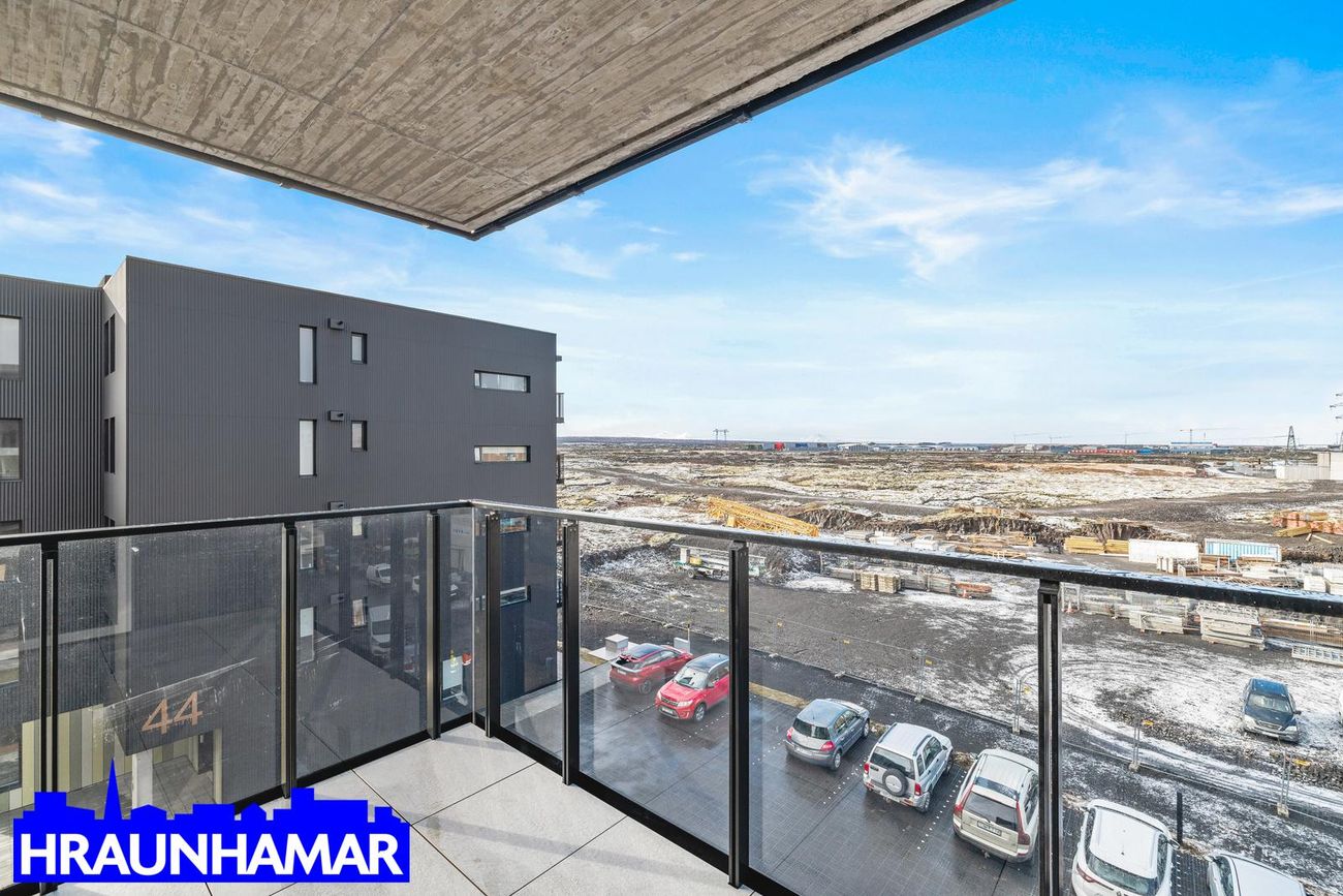 Áshamar 42 - 0406, 221 Hafnarfjörður