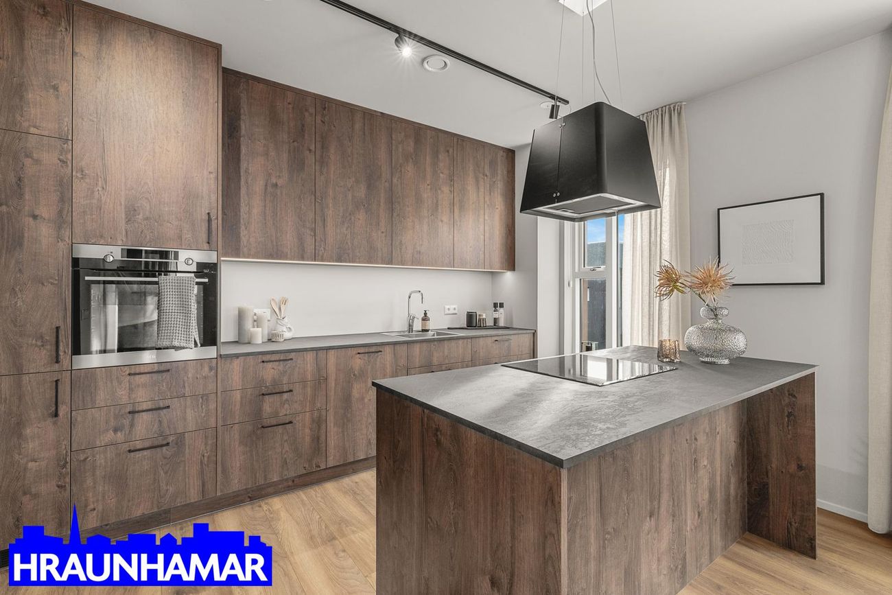 Áshamar 42 - 0406, 221 Hafnarfjörður