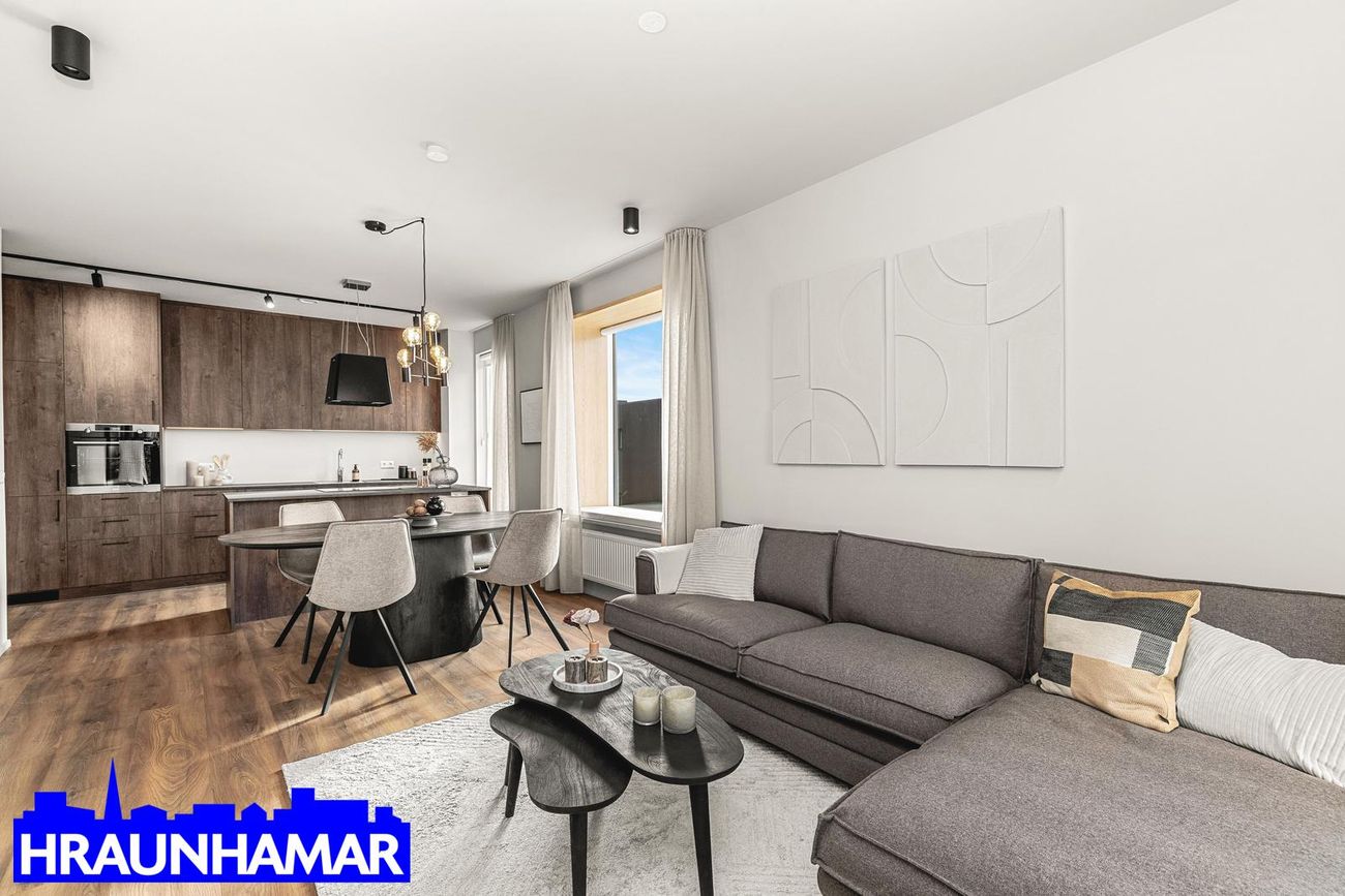 Áshamar 42 - 0406, 221 Hafnarfjörður