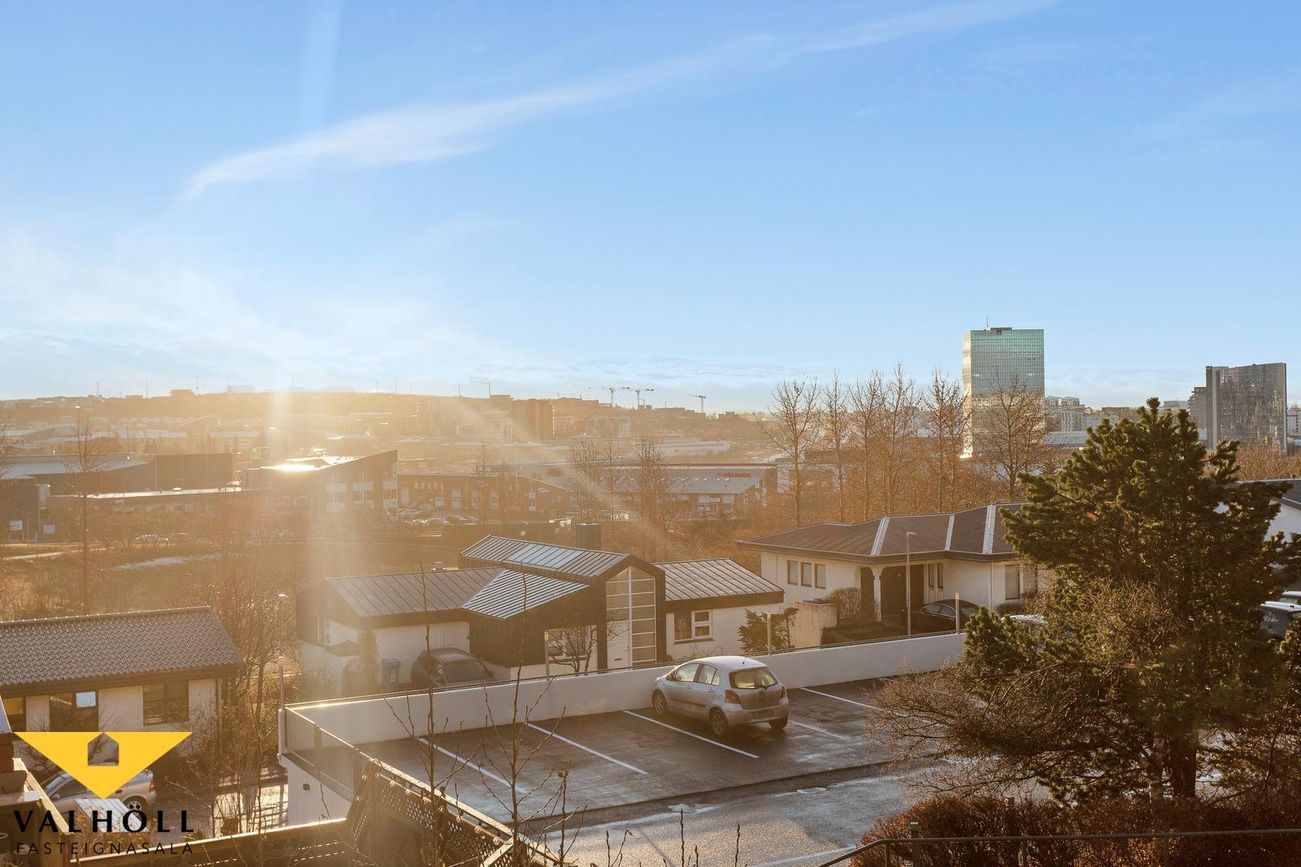 Hlíðarhjalli 46, 200 Kópavogur