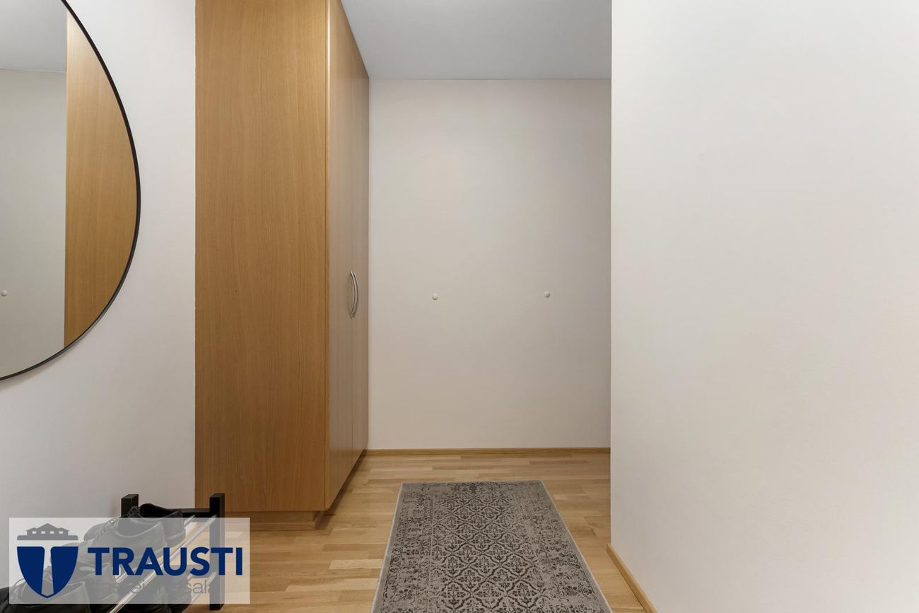 Álfkonuhvarf 45, 203 Kópavogur