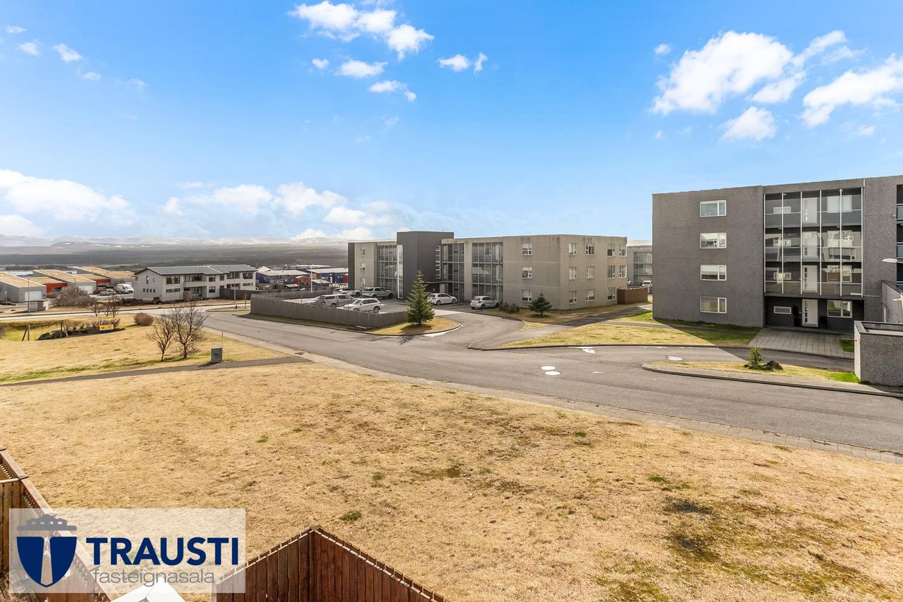 Álfkonuhvarf 45, 203 Kópavogur