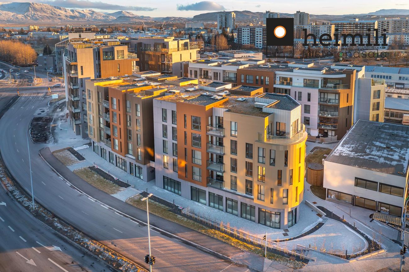 Grensásvegur 1B, 108 Reykjavík