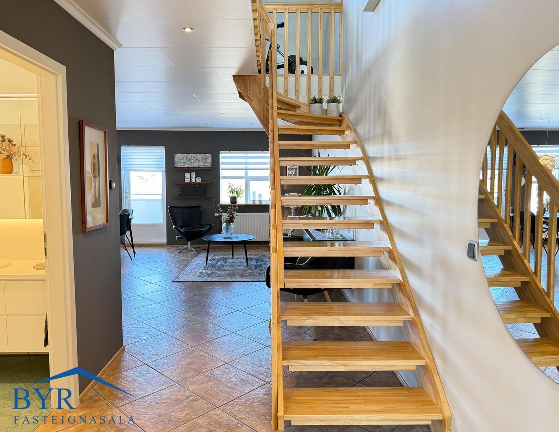 Miðvangur 18 - 0201, 700 Fljóts