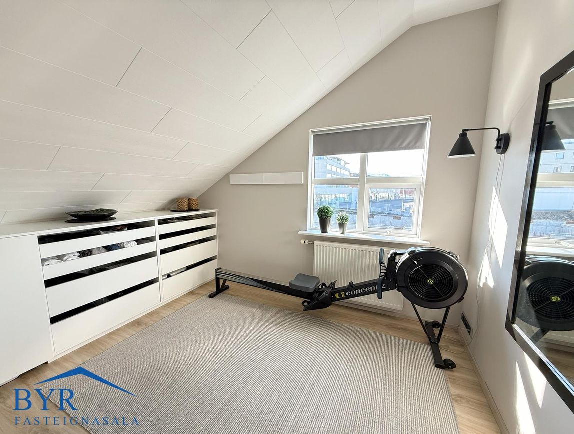 Miðvangur 18 - 0201, 700 Fljóts