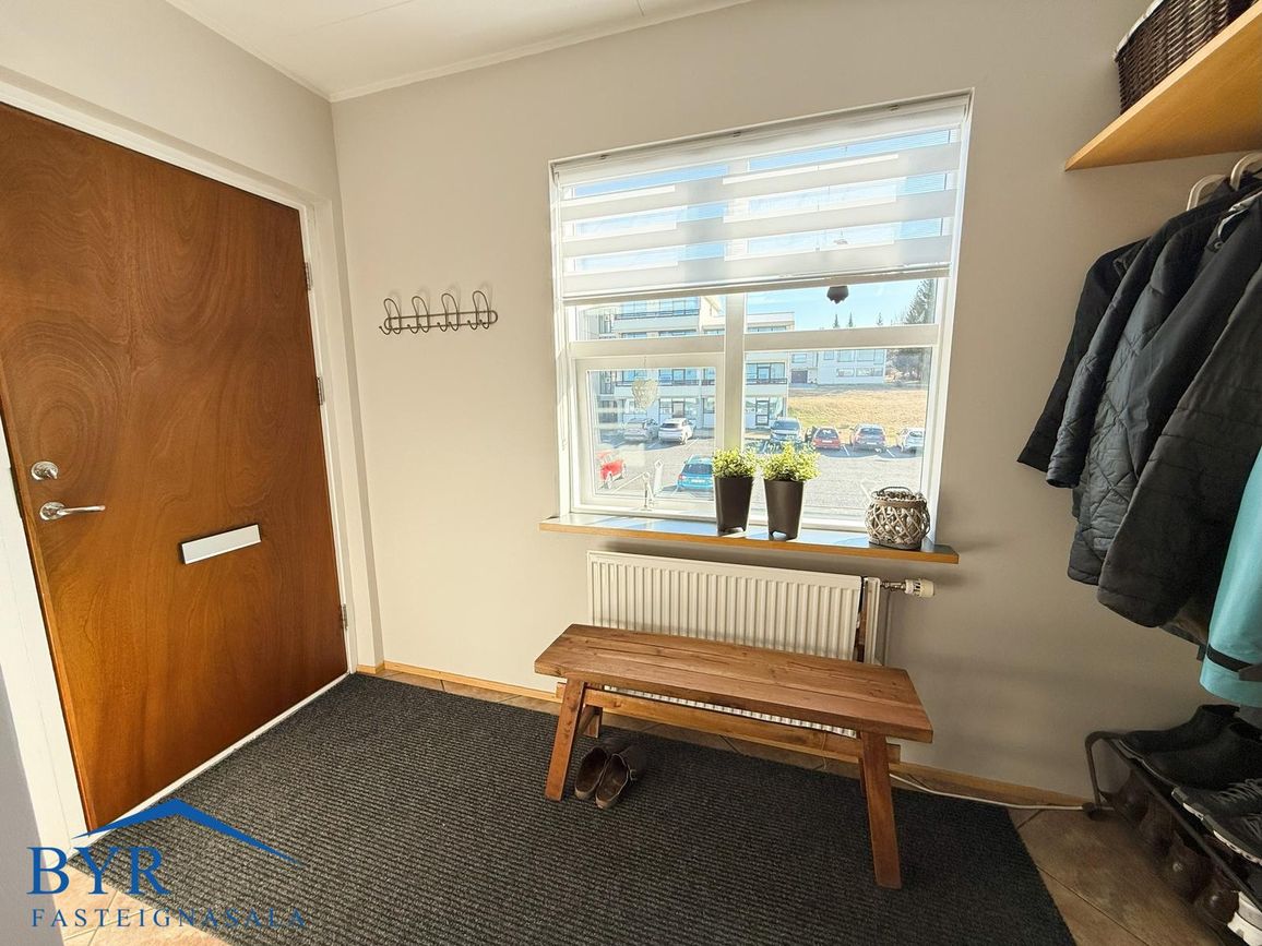 Miðvangur 18 - 0201, 700 Fljóts