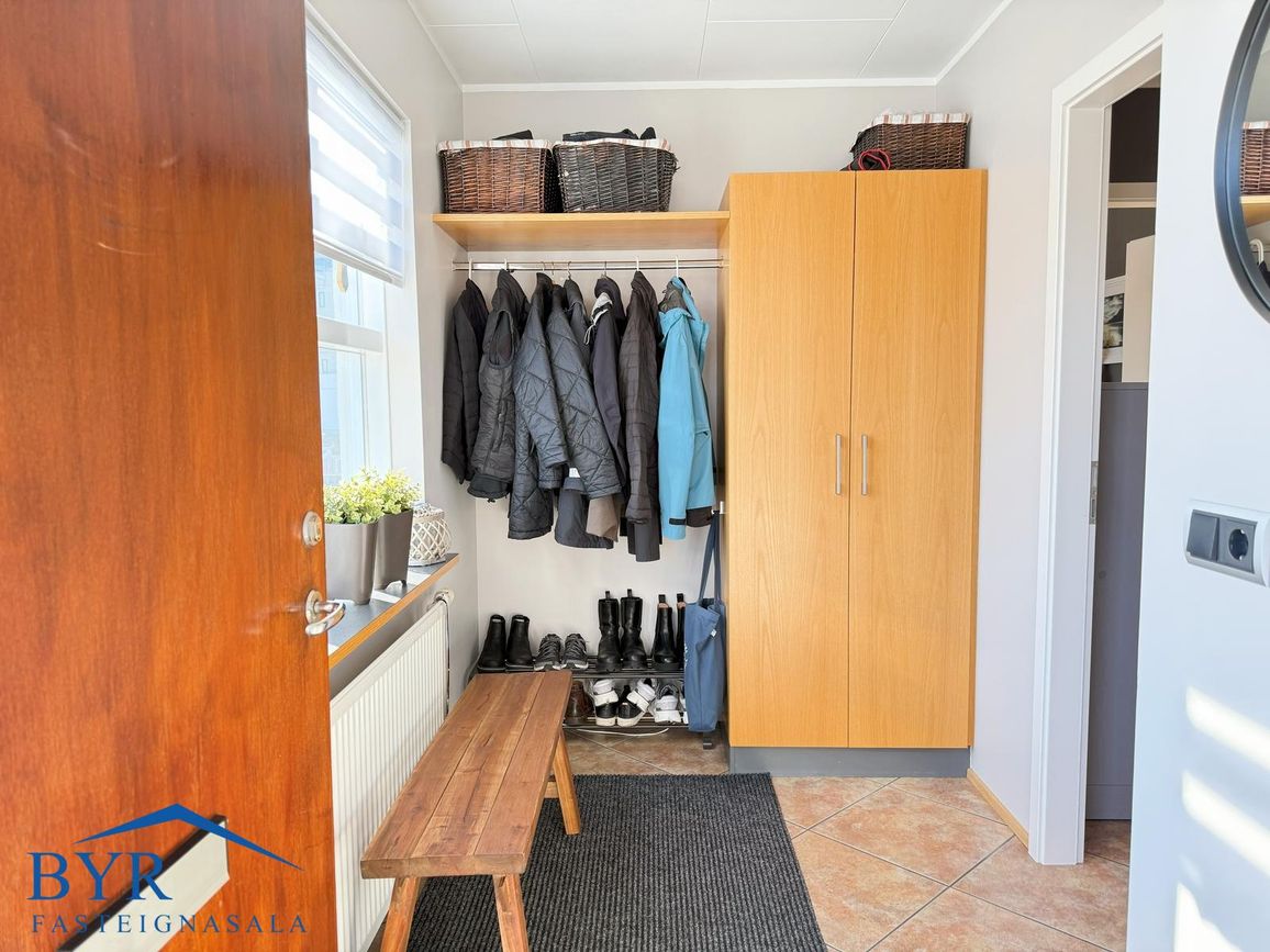 Miðvangur 18 - 0201, 700 Fljóts