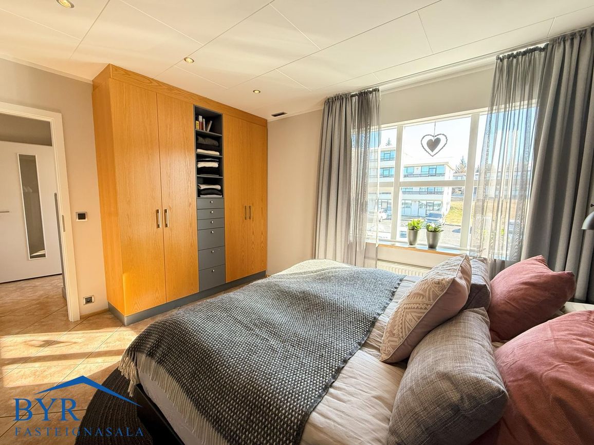 Miðvangur 18 - 0201, 700 Fljóts