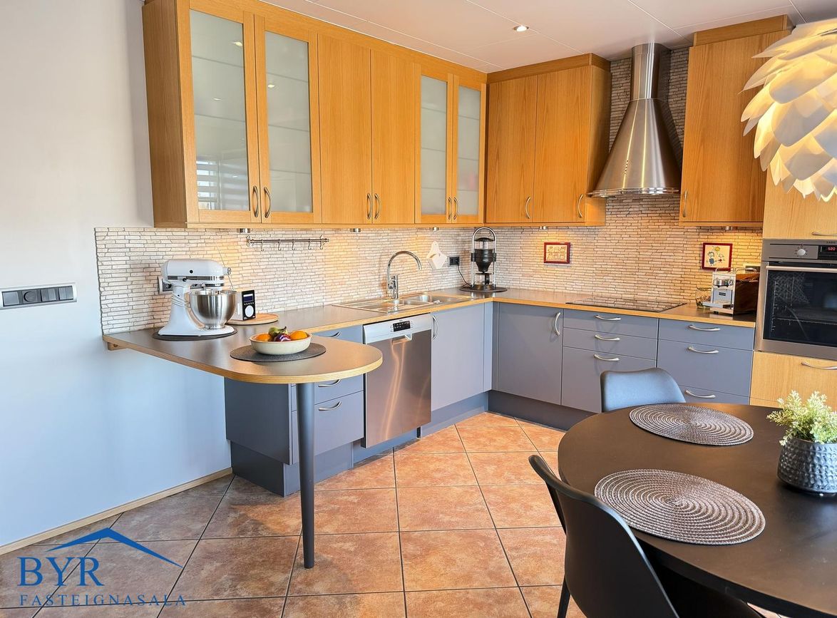 Miðvangur 18 - 0201, 700 Fljóts