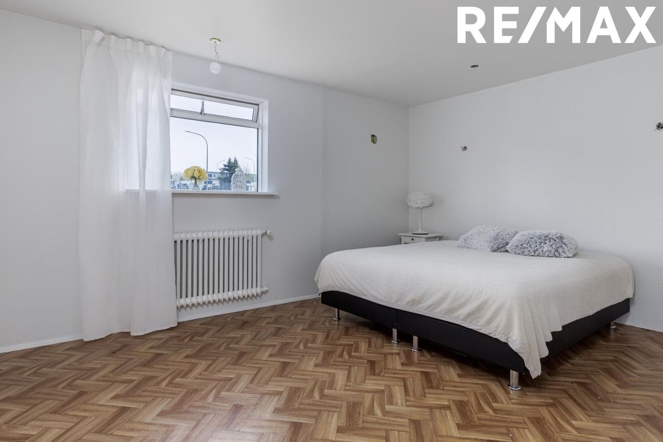Háaleitisbraut 44, 108 Reykjavík