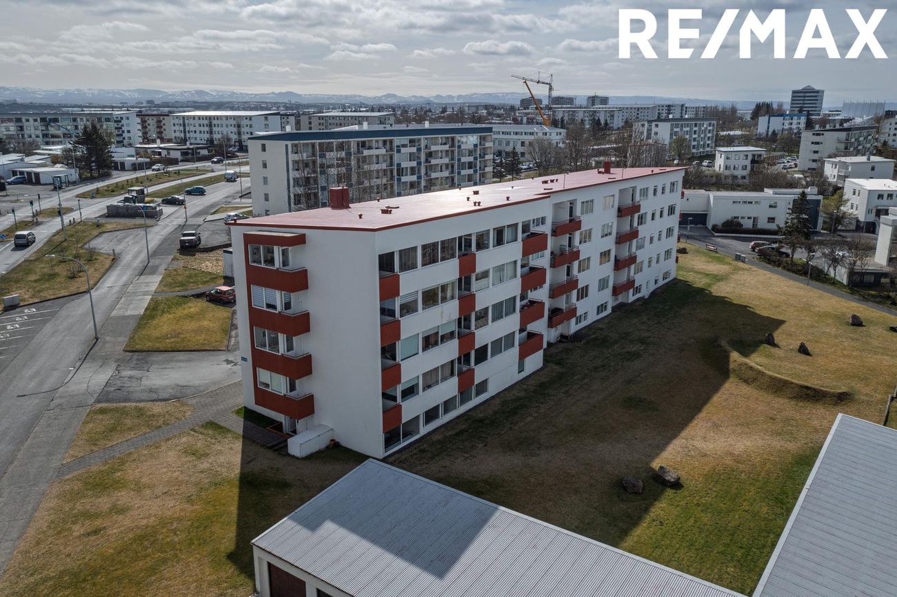 Háaleitisbraut 44, 108 Reykjavík