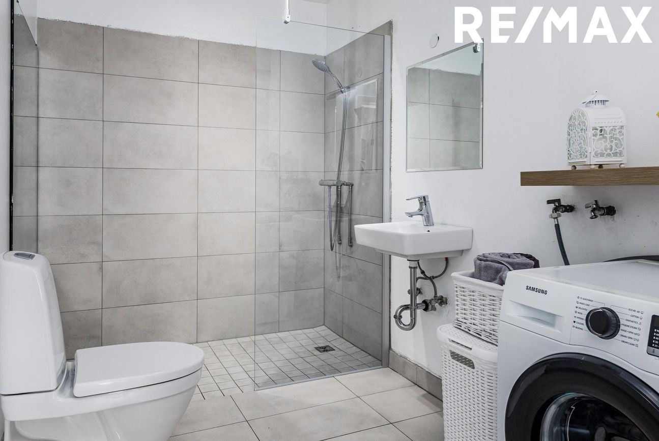Háaleitisbraut 44, 108 Reykjavík