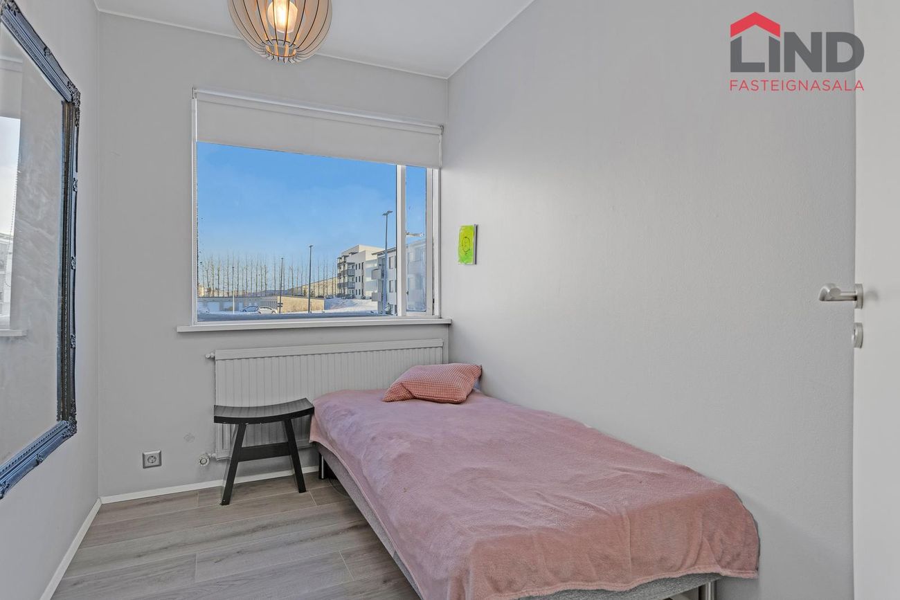 Hraunbær 130 - 0201, 110 Reykjavík