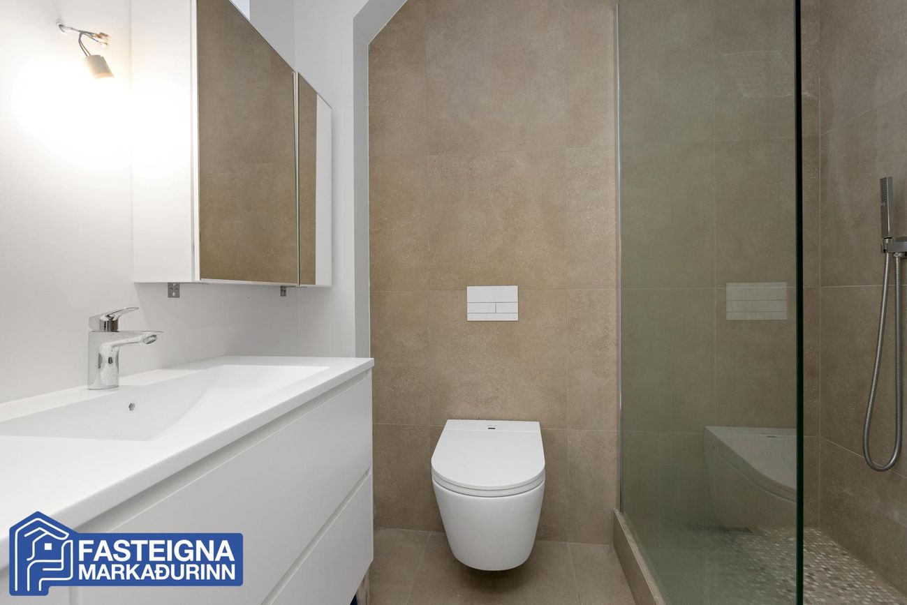 Laugavegur 39 - 0201, 101 Reykjavík